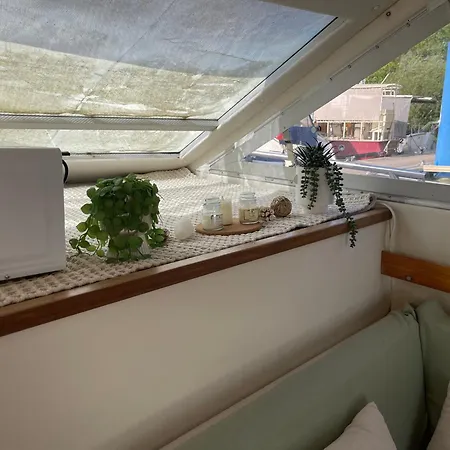 Nuit Insolite Et Cocon Bateau-hôtel *